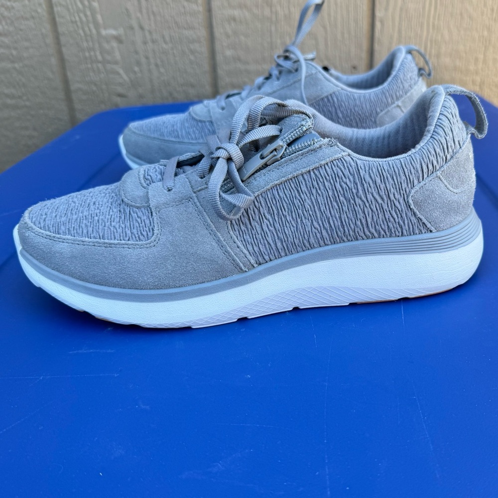 Vionic Delmar Remy.  Light grey.